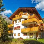 Haus Adora *