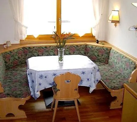 شقة Haus Adora *