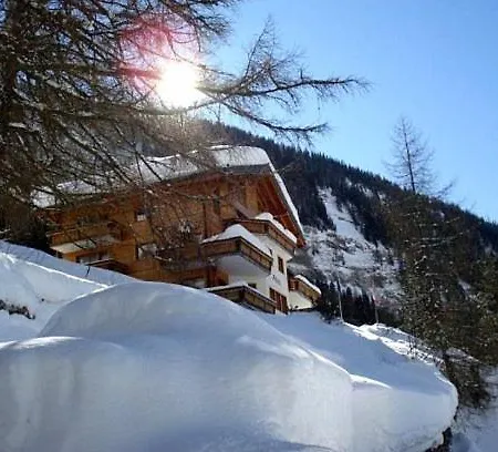 アパート Haus Adora *